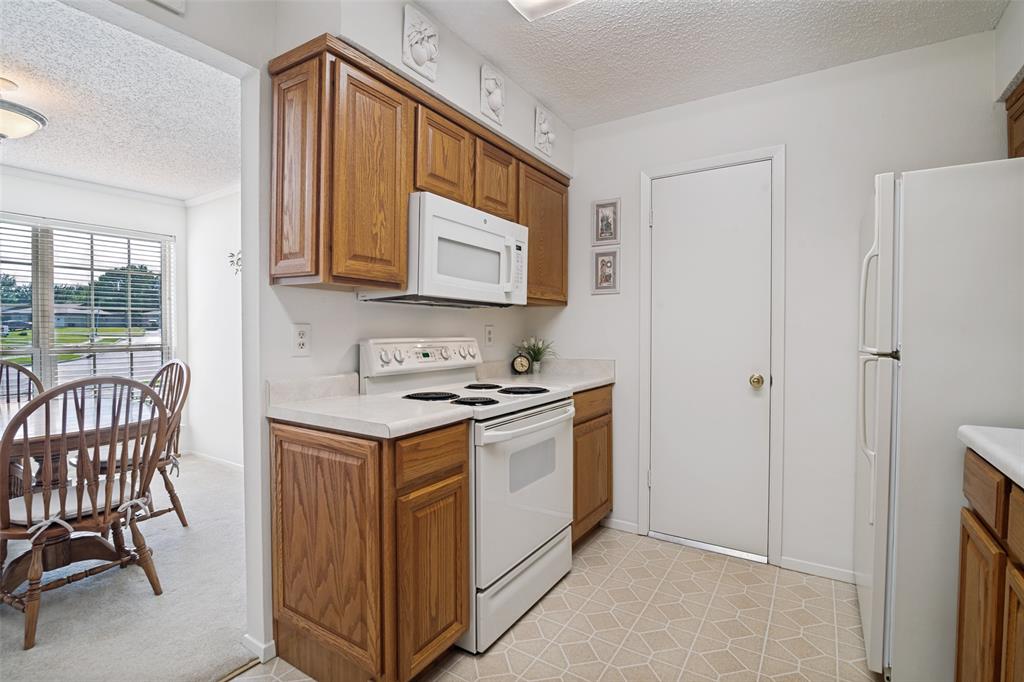 1728 Roundrock Trail Property Photo 6