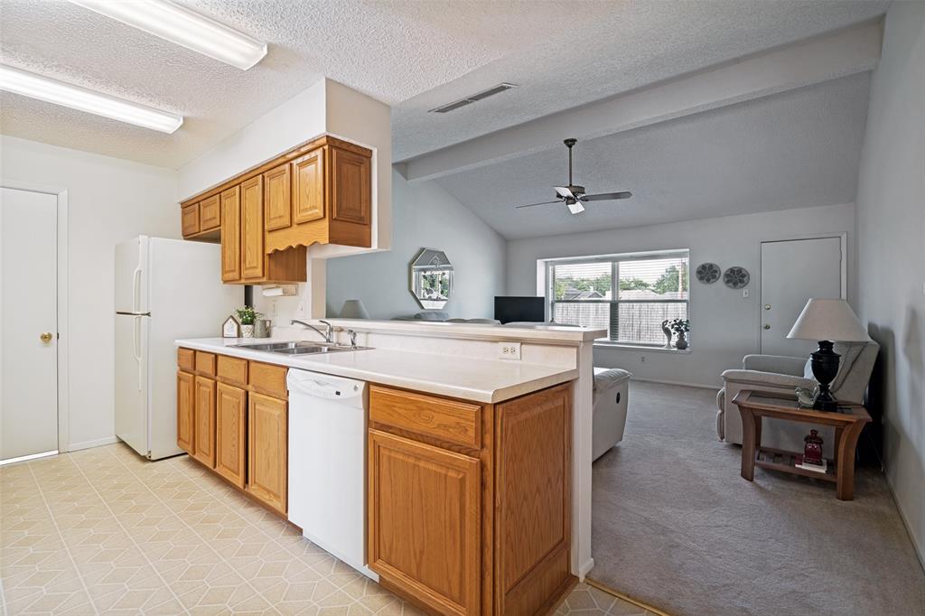 1728 Roundrock Trail Property Photo 8
