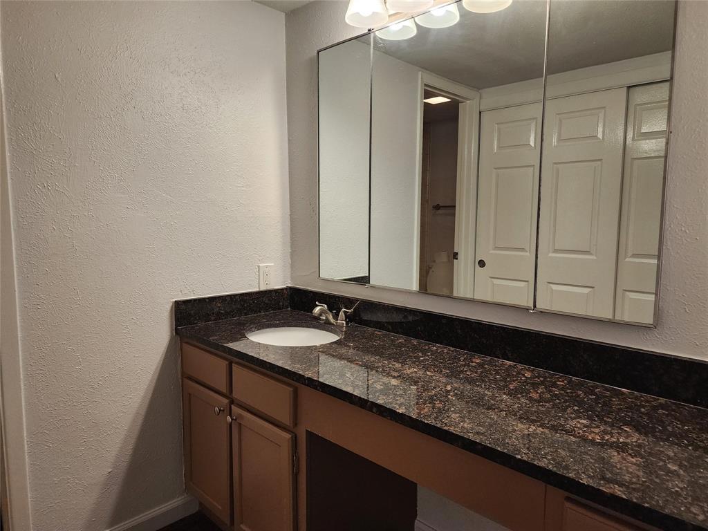 4551 N O Connor Road 1268 Property Photo 6