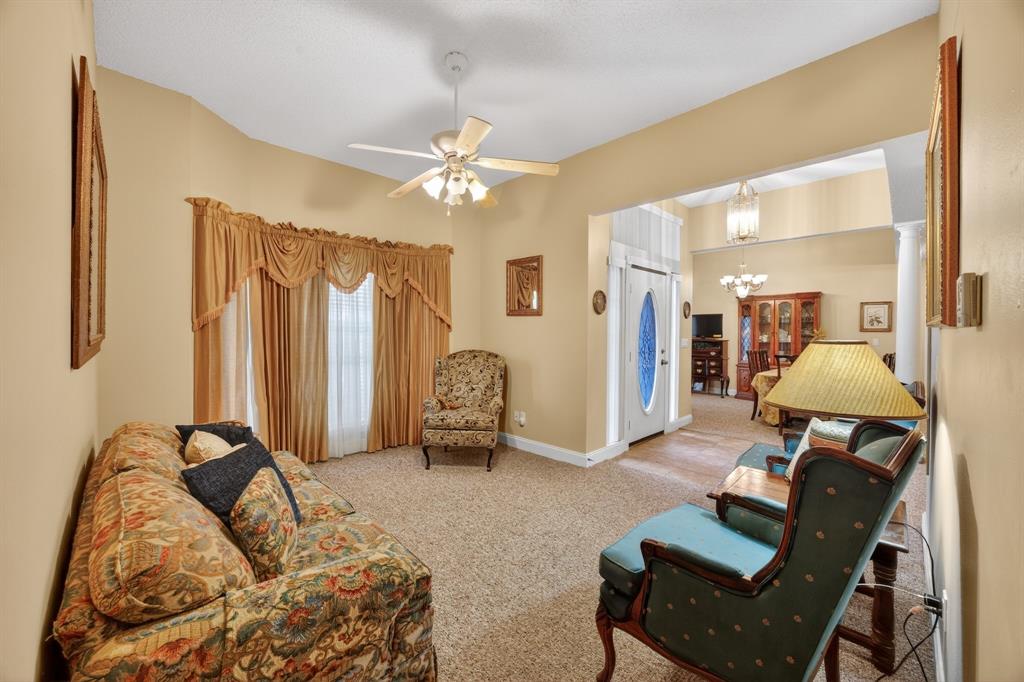8229 Farm Road 905 Property Photo 5