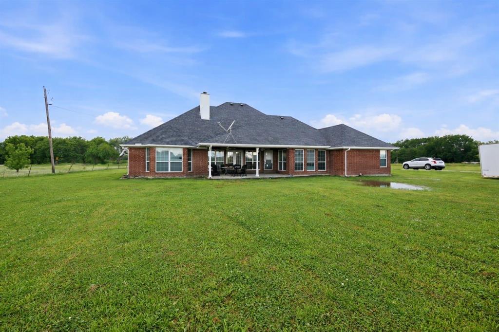 8229 Farm Road 905 Property Photo 22
