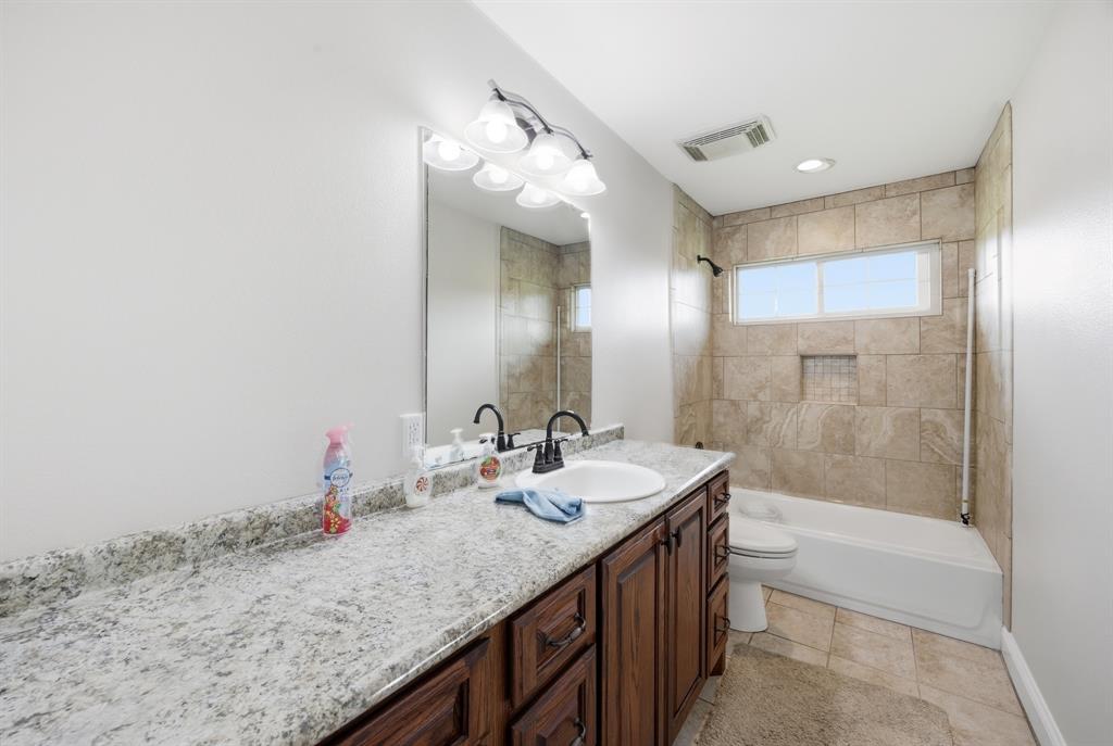 8229 Farm Road 905 Property Photo 31