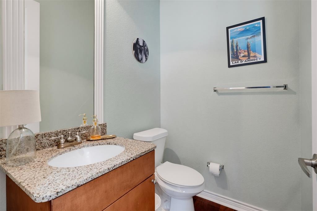 1201 Beaconsfield Lane 109 Property Photo 14