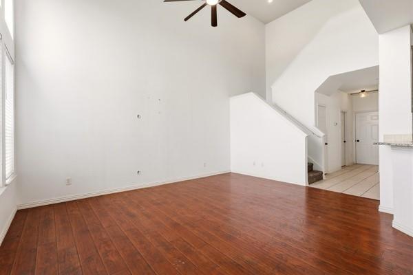 3029 Rolling Meadow Drive Property Photo 6