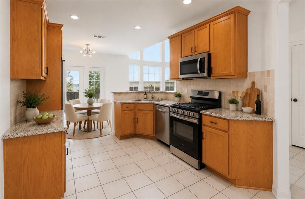 3029 Rolling Meadow Drive Property Photo 12