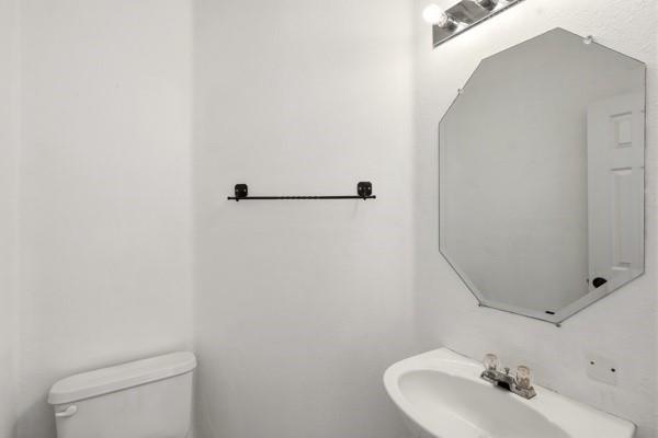 3029 Rolling Meadow Drive Property Photo 14