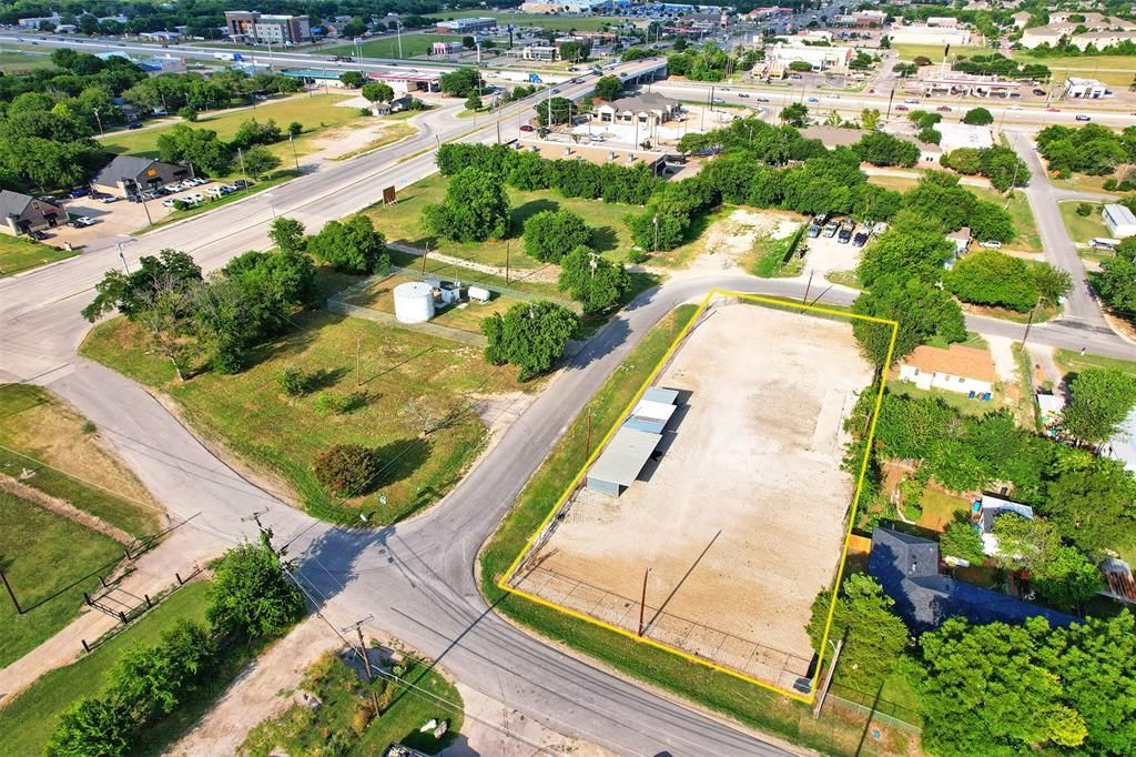 000 Overlook Drive Property Photo 8
