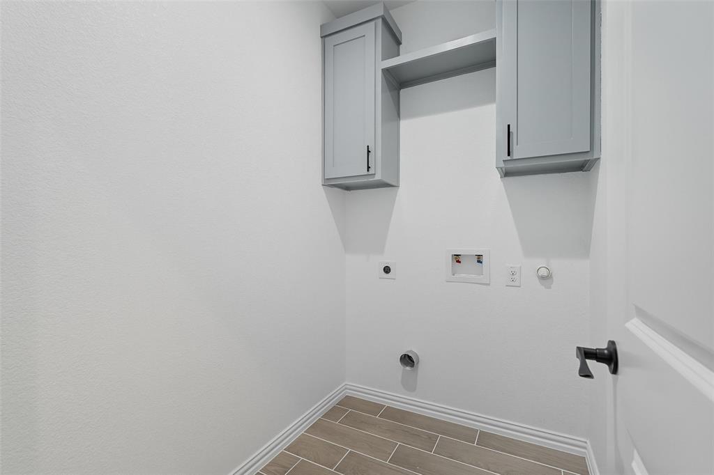 330 Mlk Drive Property Photo 5