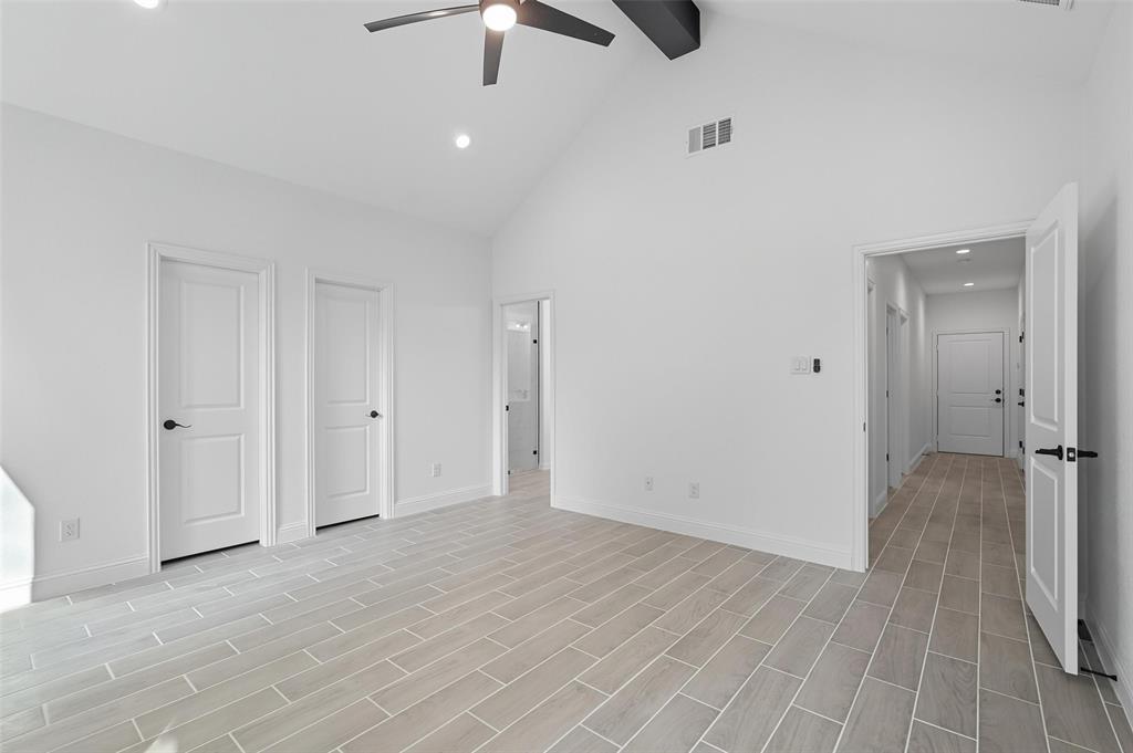 330 Mlk Drive Property Photo 8