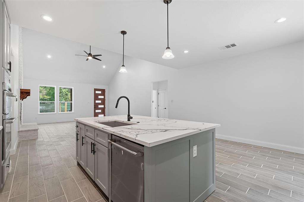 330 Mlk Drive Property Photo 20
