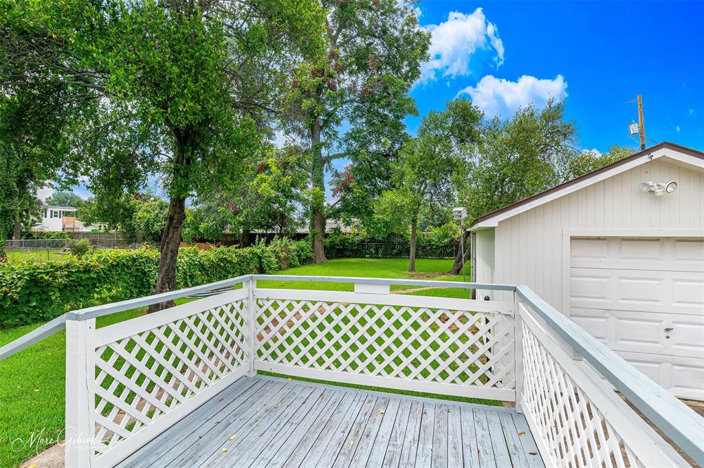 2320 Broadway Drive Property Photo 17