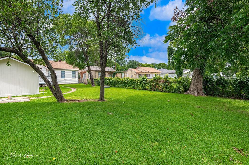 2320 Broadway Drive Property Photo 20