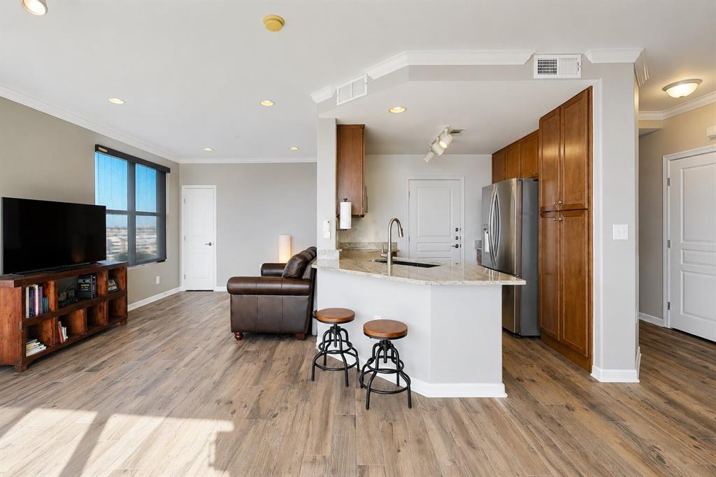 330 Las Colinas Boulevard 920 Property Photo 6