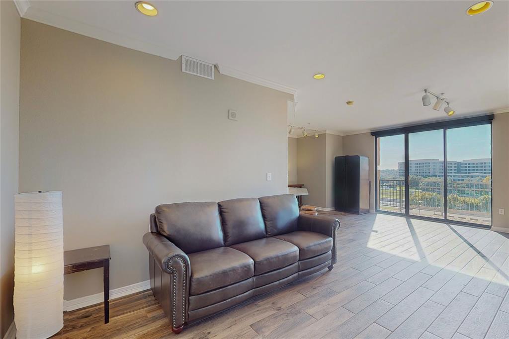 330 Las Colinas Boulevard 920 Property Photo 9