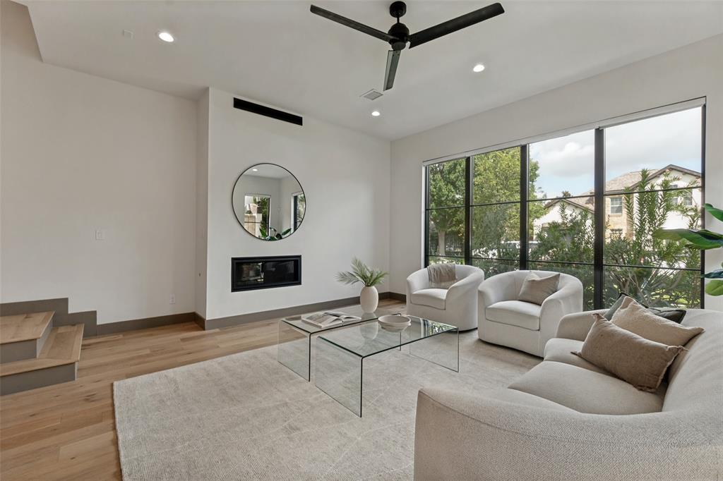 3716 W Beverly Drive Property Photo 6