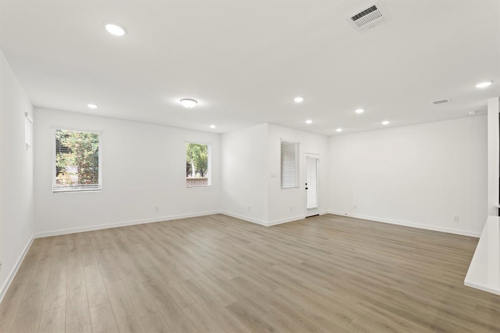 2521 Lost Maples Lane Property Photo 17
