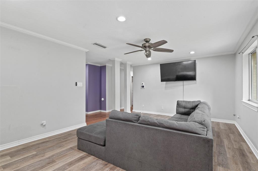 2308 Westwood Drive Property Photo 5