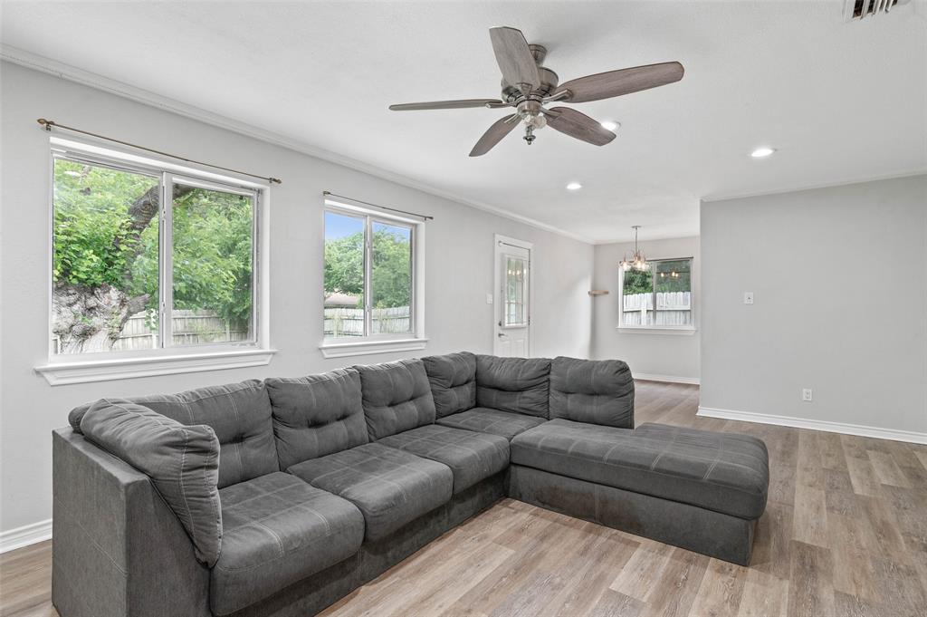 2308 Westwood Drive Property Photo 8