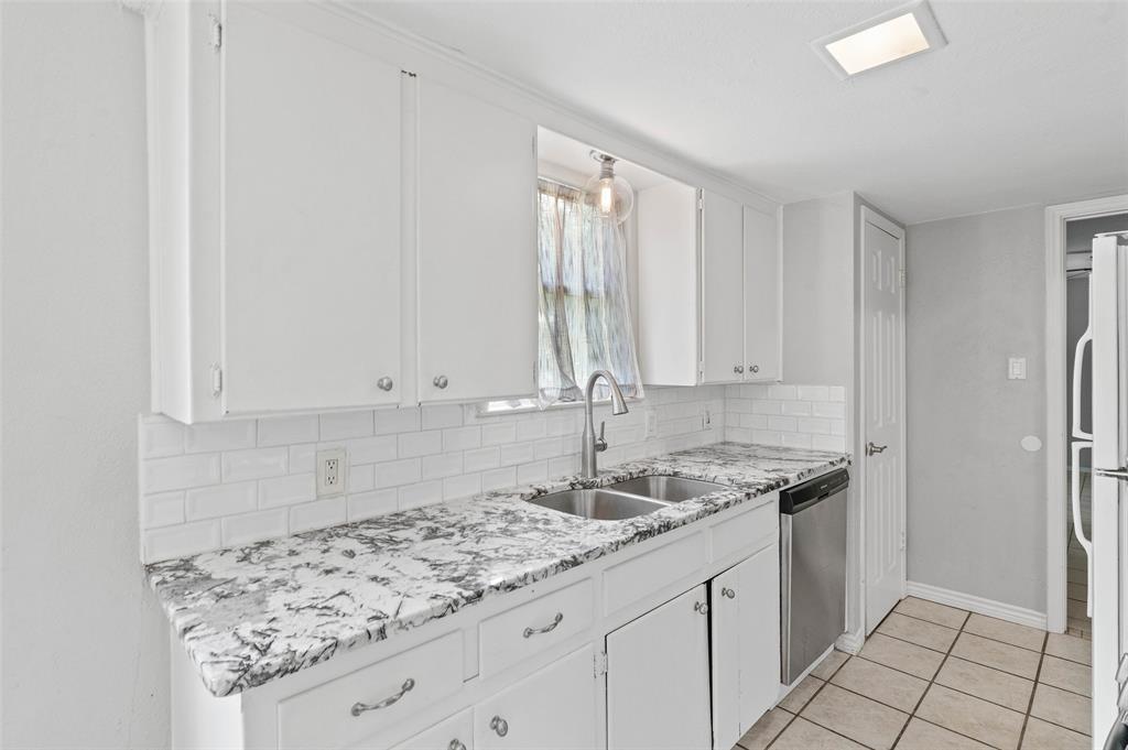 2308 Westwood Drive Property Photo 12
