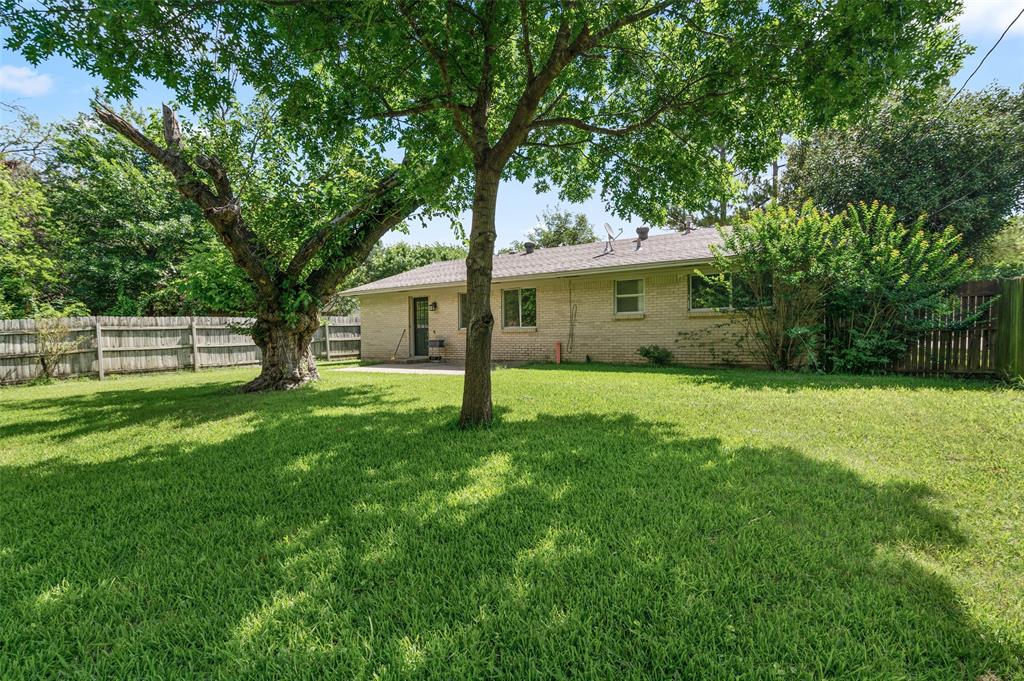 2308 Westwood Drive Property Photo 28