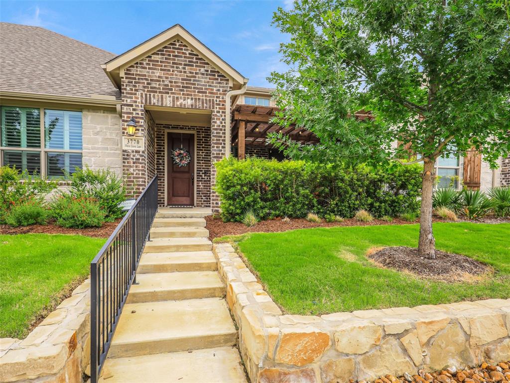 3770 White Clover Lane Property Photo 1