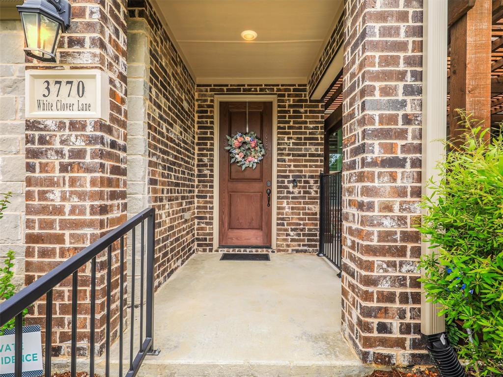3770 White Clover Lane Property Photo 3