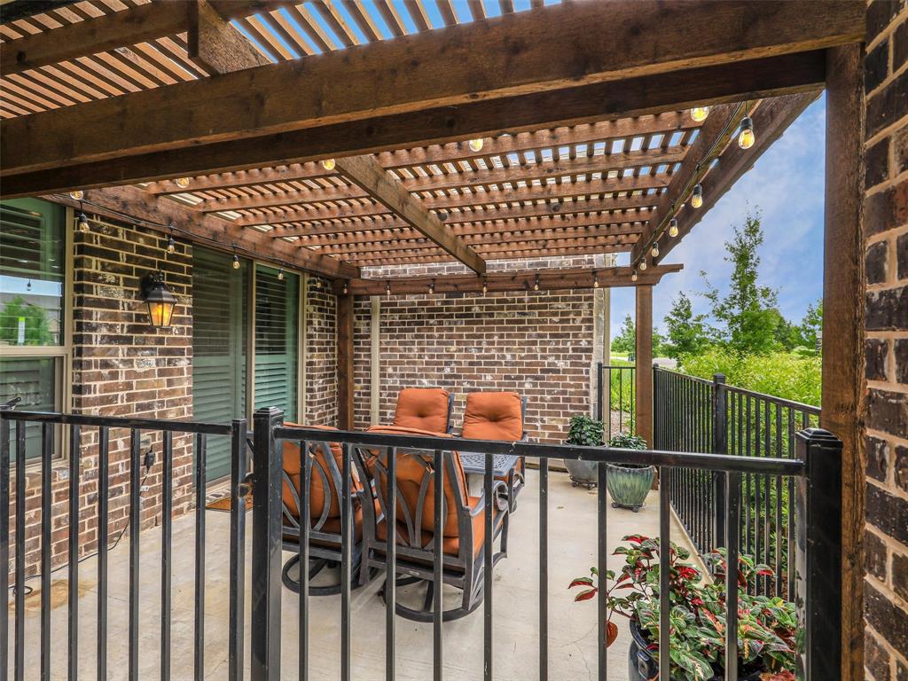 3770 White Clover Lane Property Photo 4