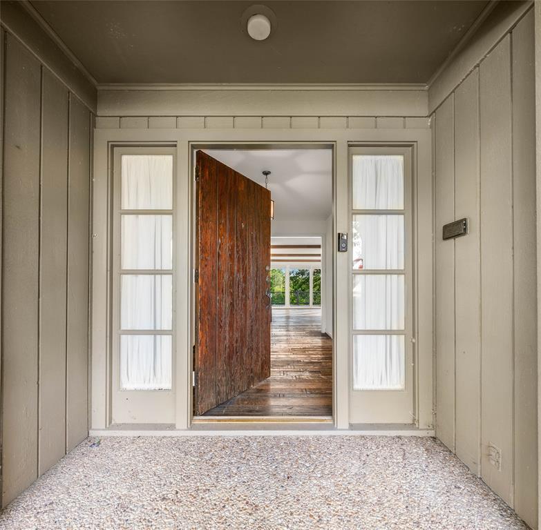 3010 Inverness Drive Property Photo 4