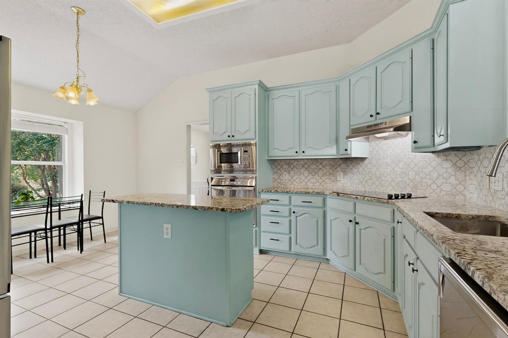 320 Elizabeth Trail Property Photo 12