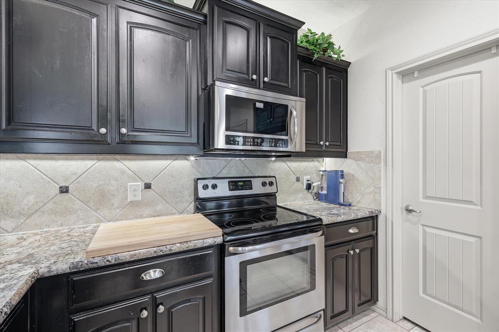 8313 White Hart Property Photo 6