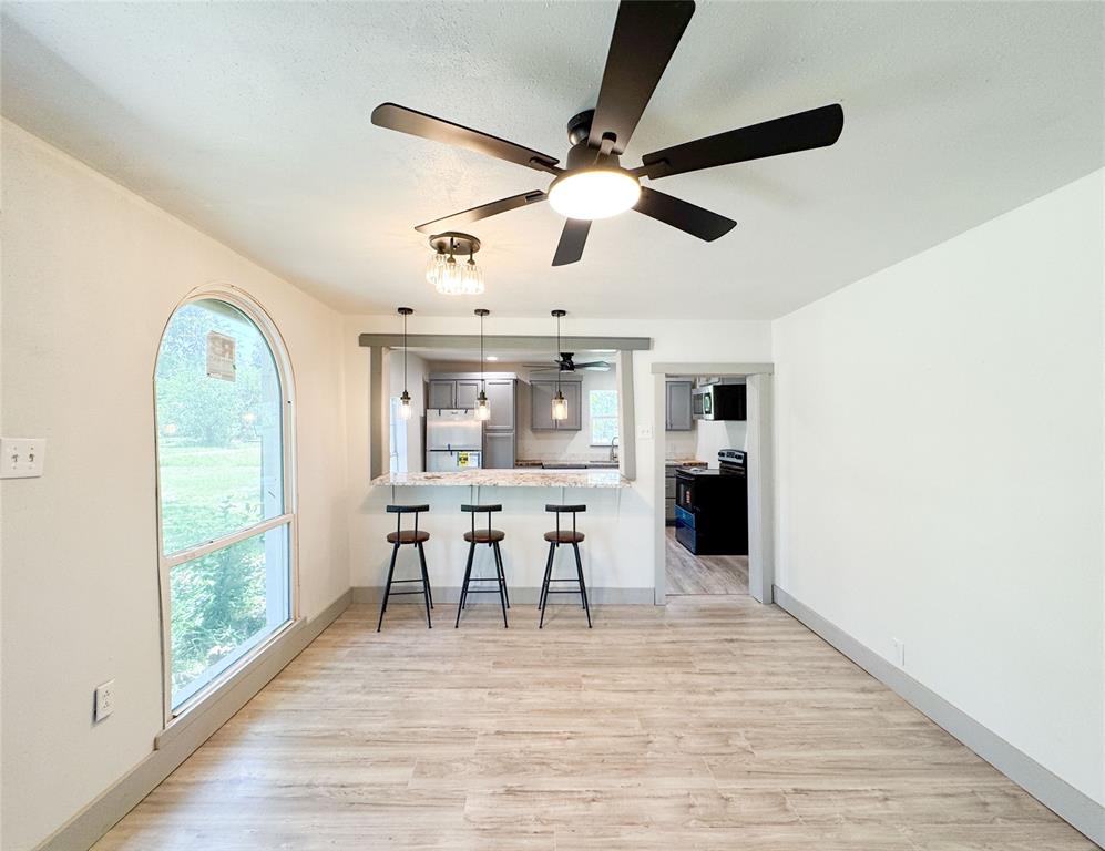 1402 Avenue A Property Photo 11