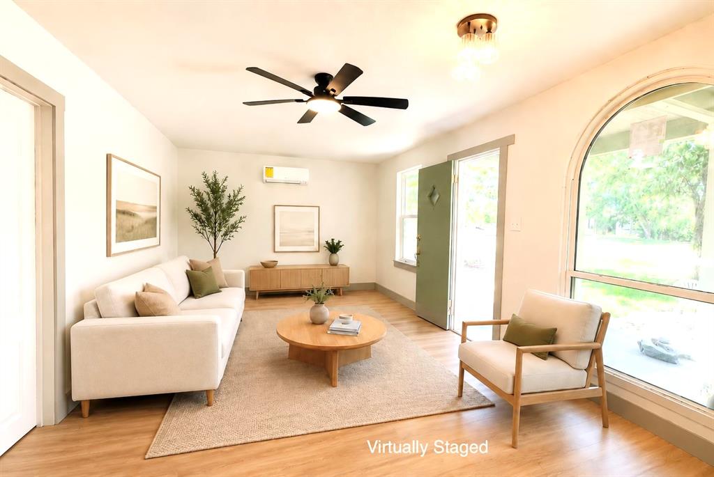1402 Avenue A Property Photo 13