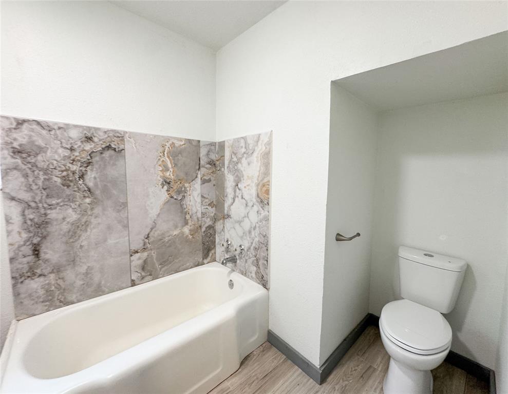 1402 Avenue A Property Photo 14