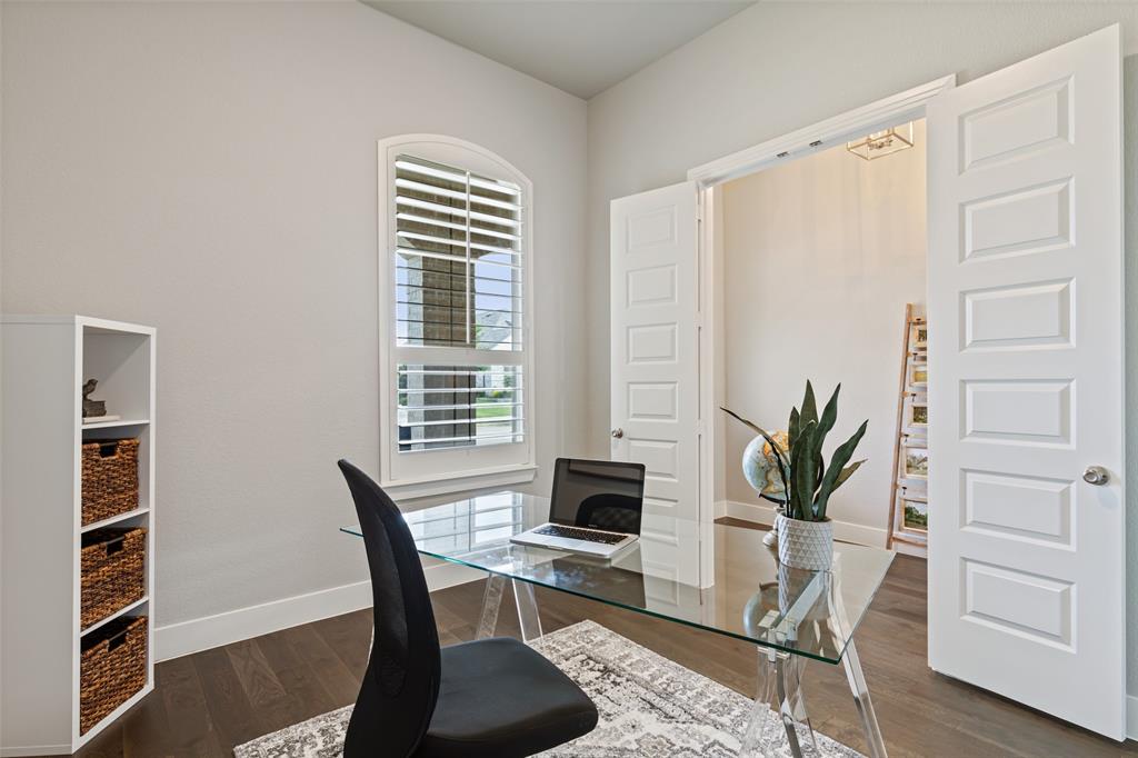 1104 Bluestem Drive Property Photo 14
