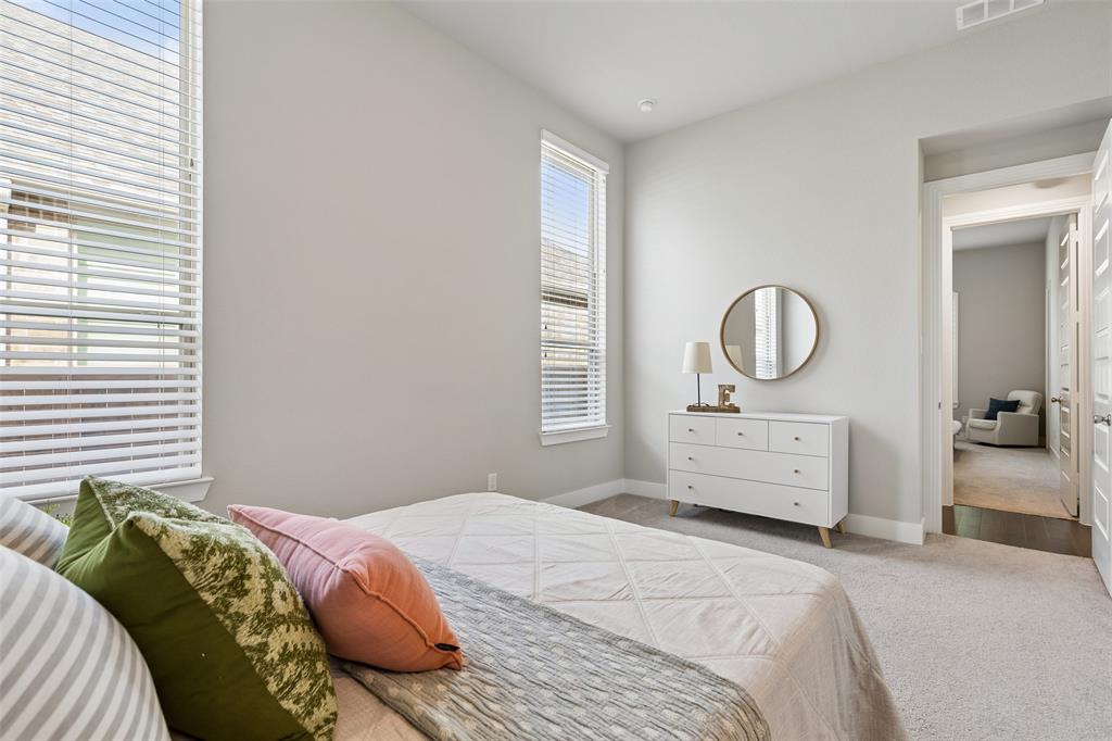 1104 Bluestem Drive Property Photo 21