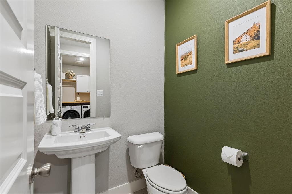 1104 Bluestem Drive Property Photo 25