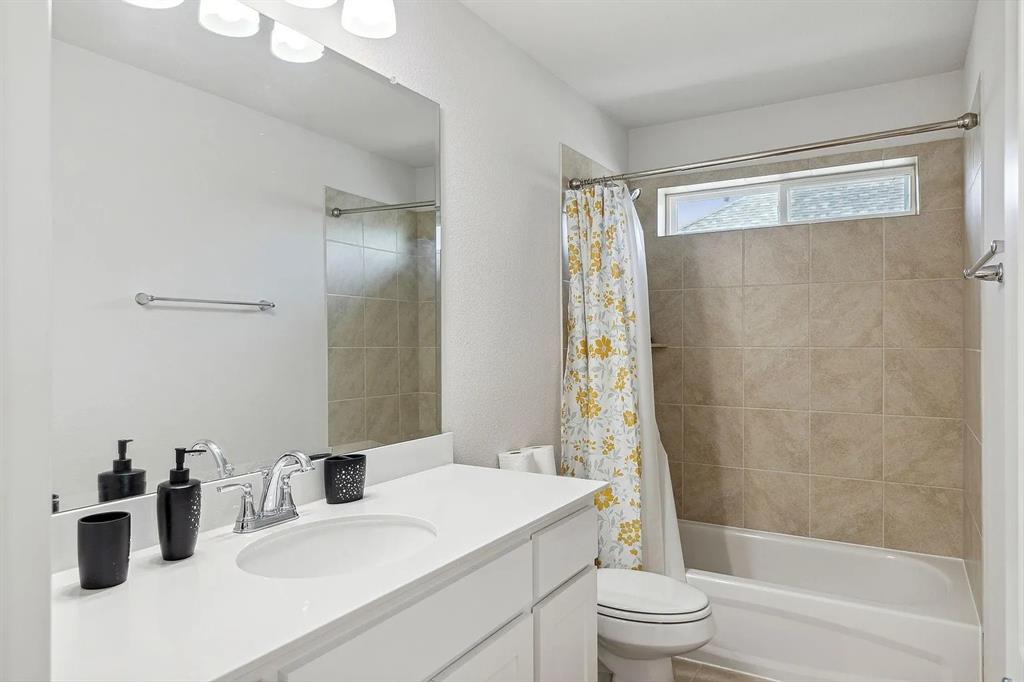 2901 Adon Springs Lane Property Photo 3