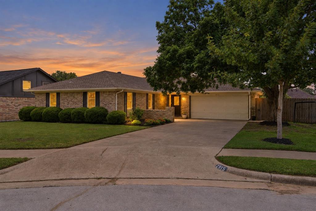 2915 Post Oak Court Property Photo 1