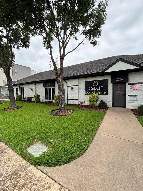 820 N Zang Boulevard 120 Property Photo 16