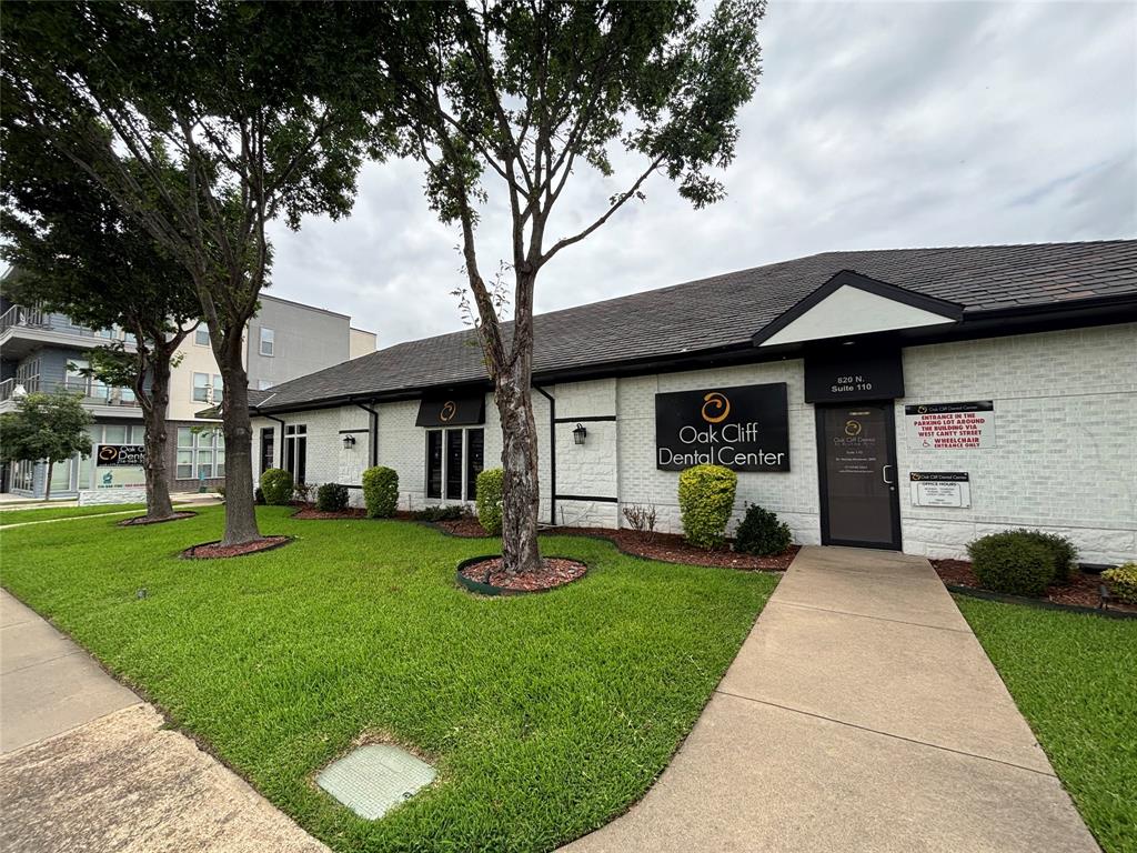 820 N Zang Boulevard 120 Property Photo 21