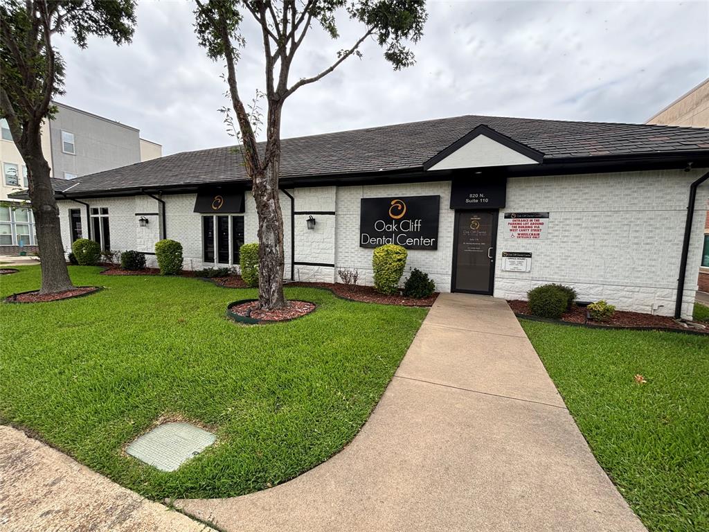 820 N Zang Boulevard 120 Property Photo 22
