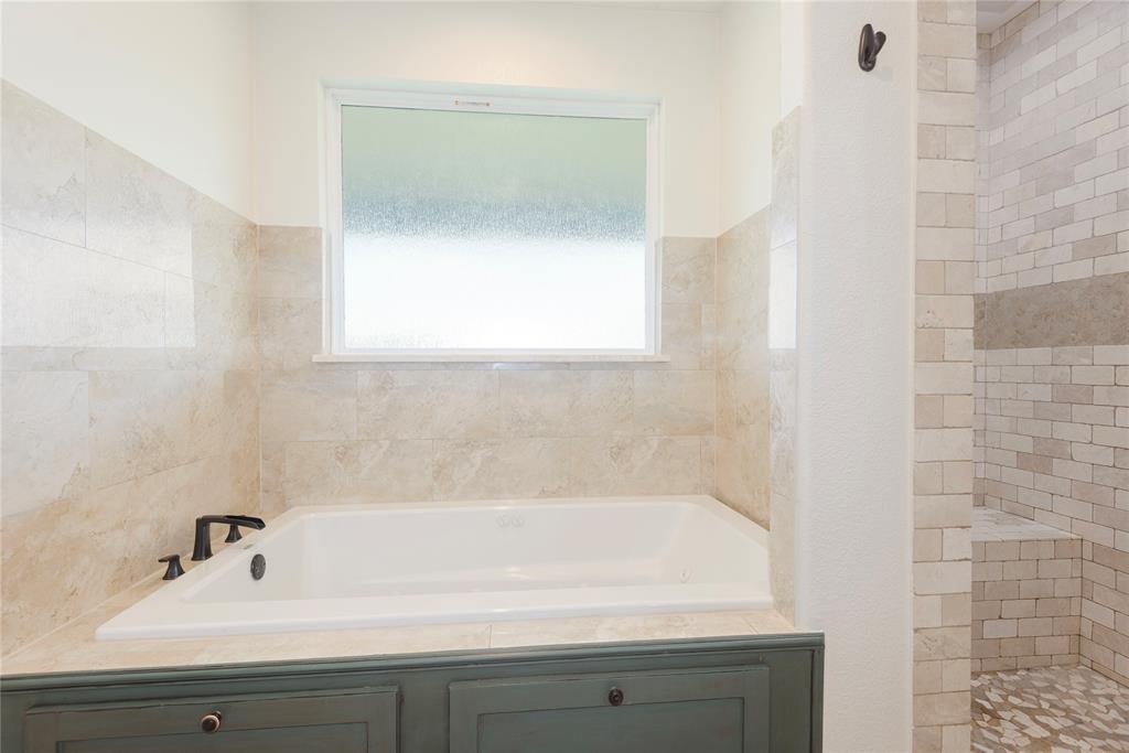 568 County Road 5025 Property Photo 24