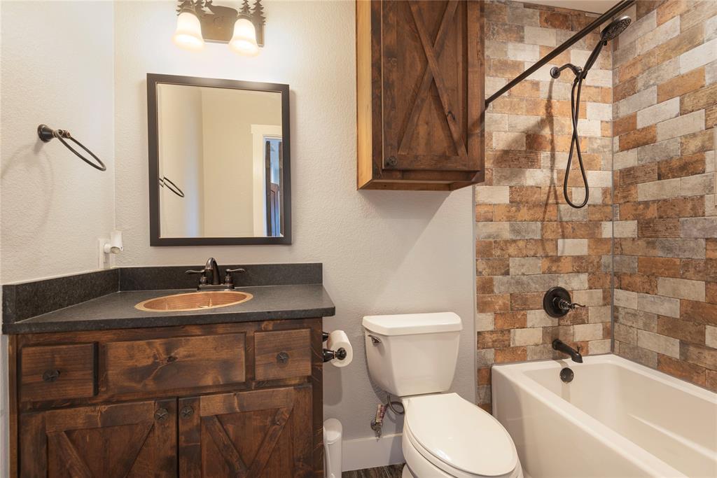 568 County Road 5025 Property Photo 27