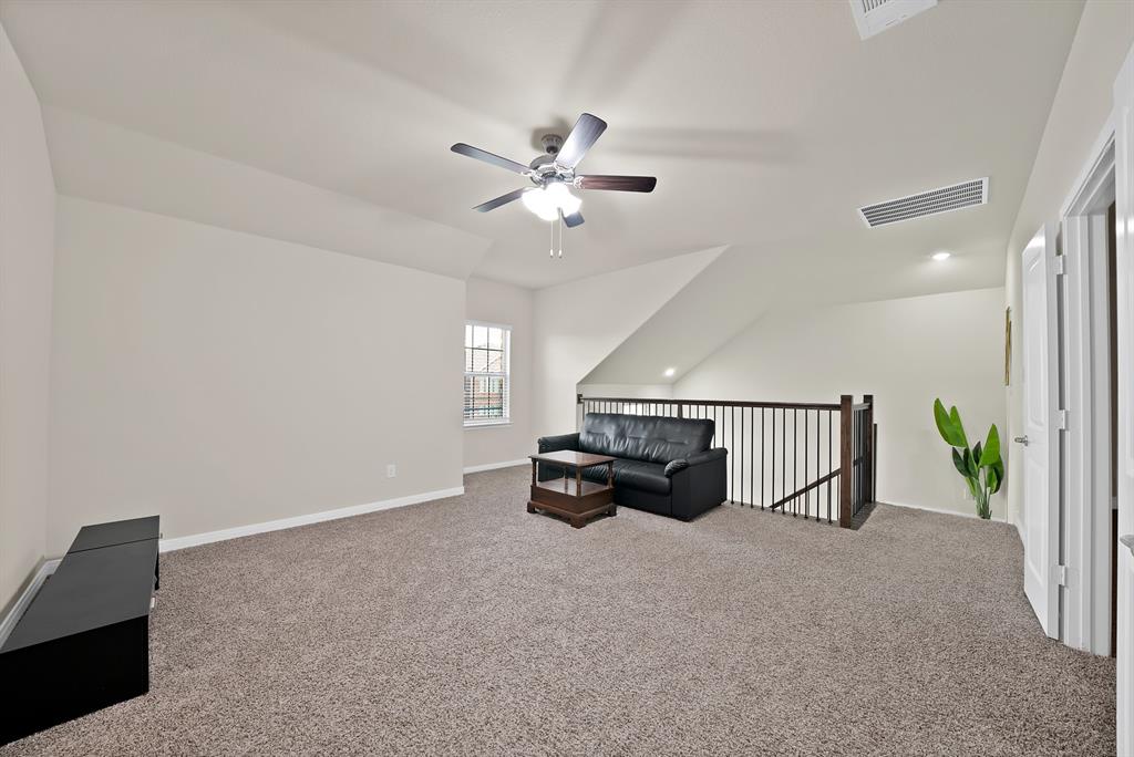 3813 Silver City Avenue Property Photo 13