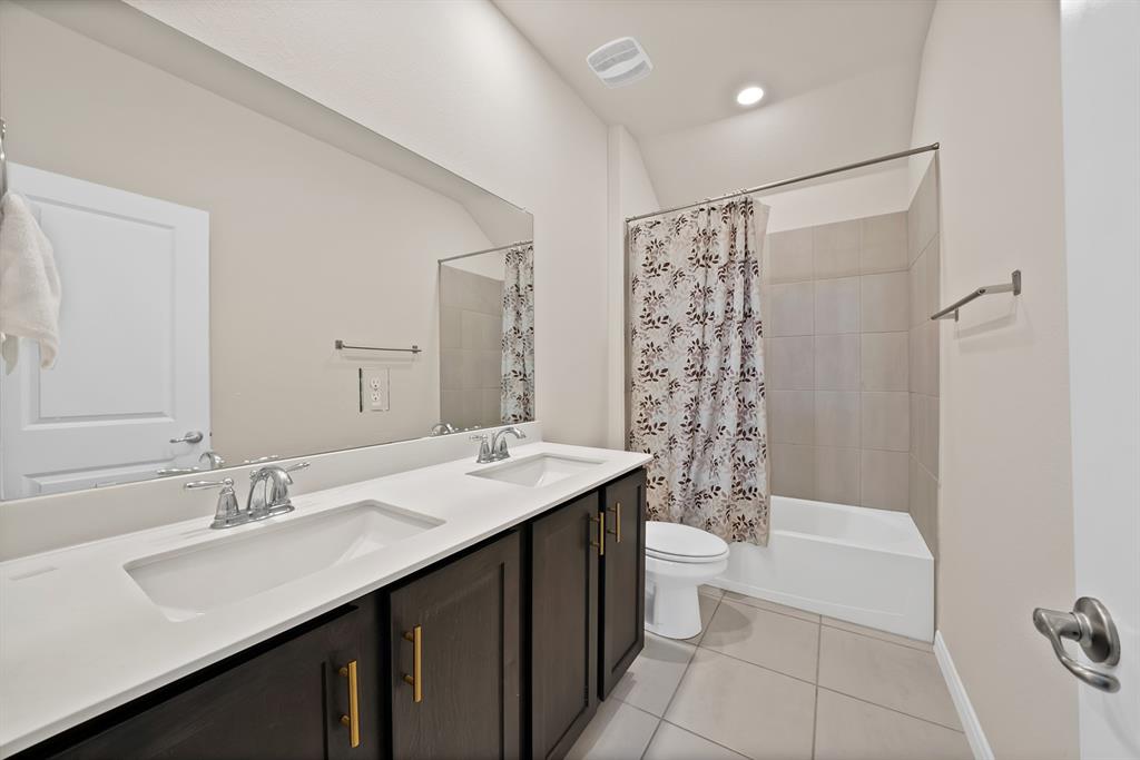 3813 Silver City Avenue Property Photo 18