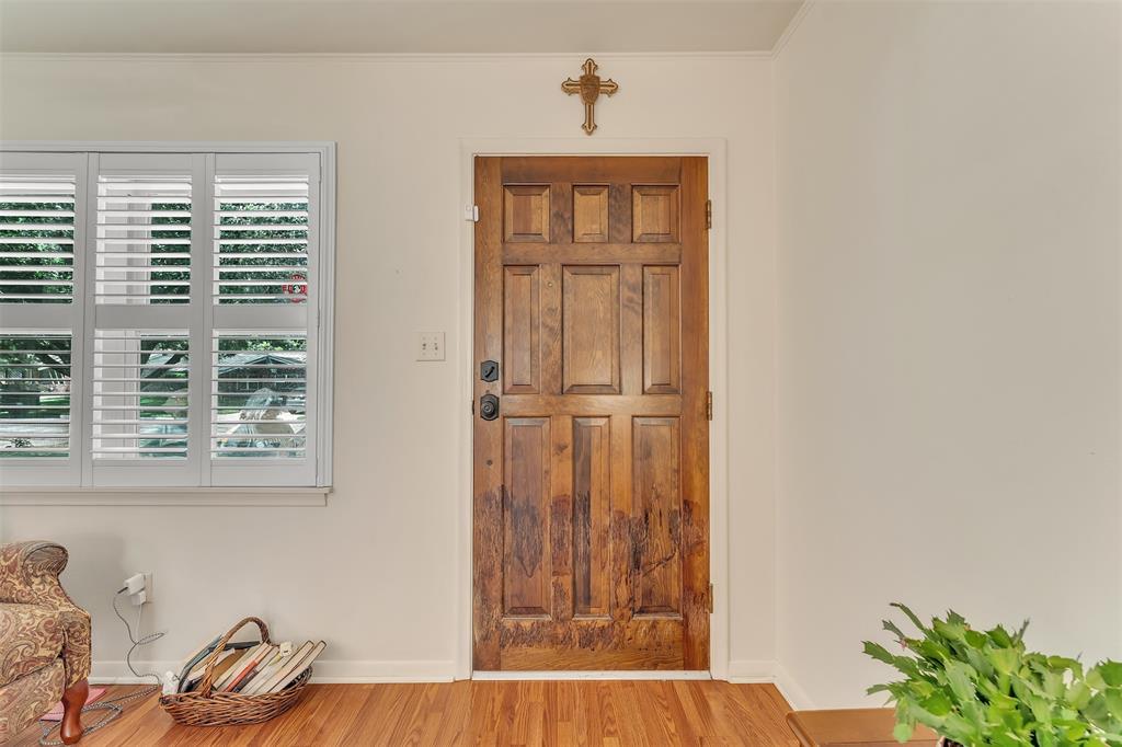1325 Royal Oaks Drive Property Photo 10