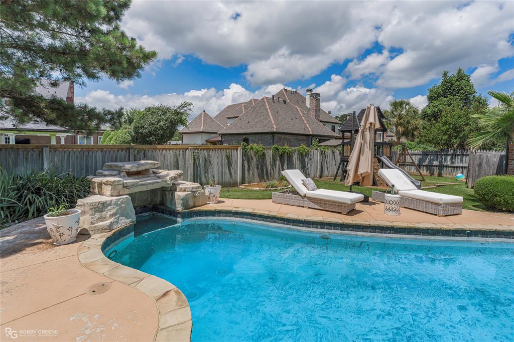 10940 Belle Cour Way Property Photo 7