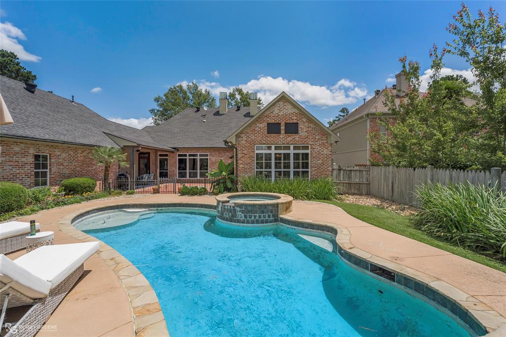 10940 Belle Cour Way Property Photo 8