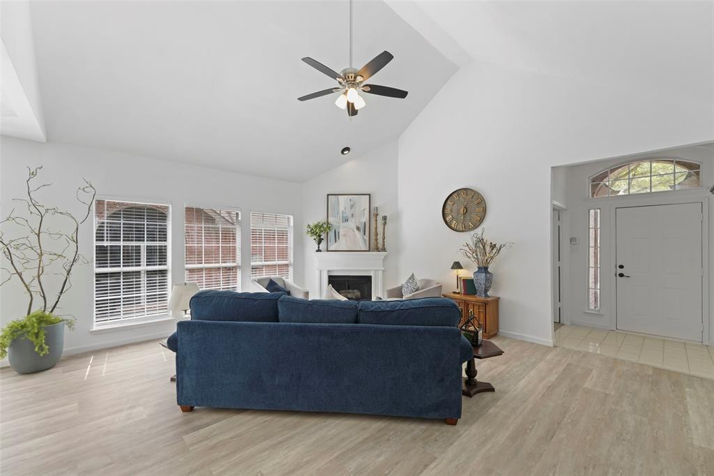 4605 Angelina Way Property Photo 4