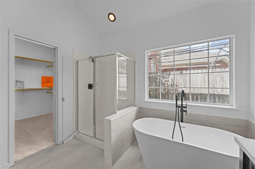 4605 Angelina Way Property Photo 16